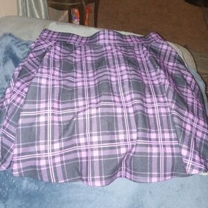 Plaid skirt new